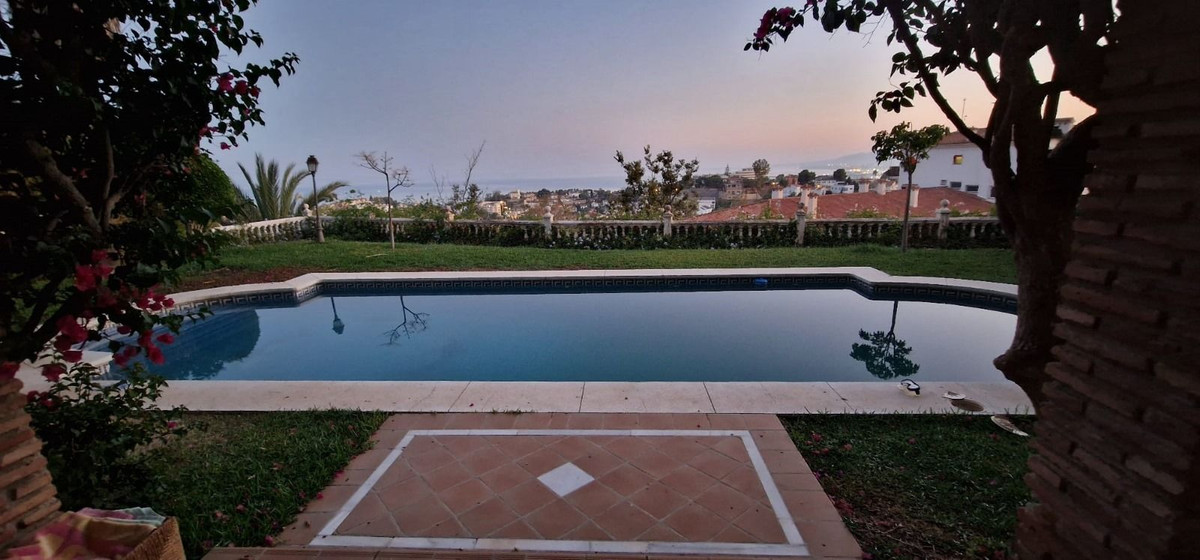 7 Bed Townhouse for sale in Málaga Este Costa Del Sol, Málaga, Spain