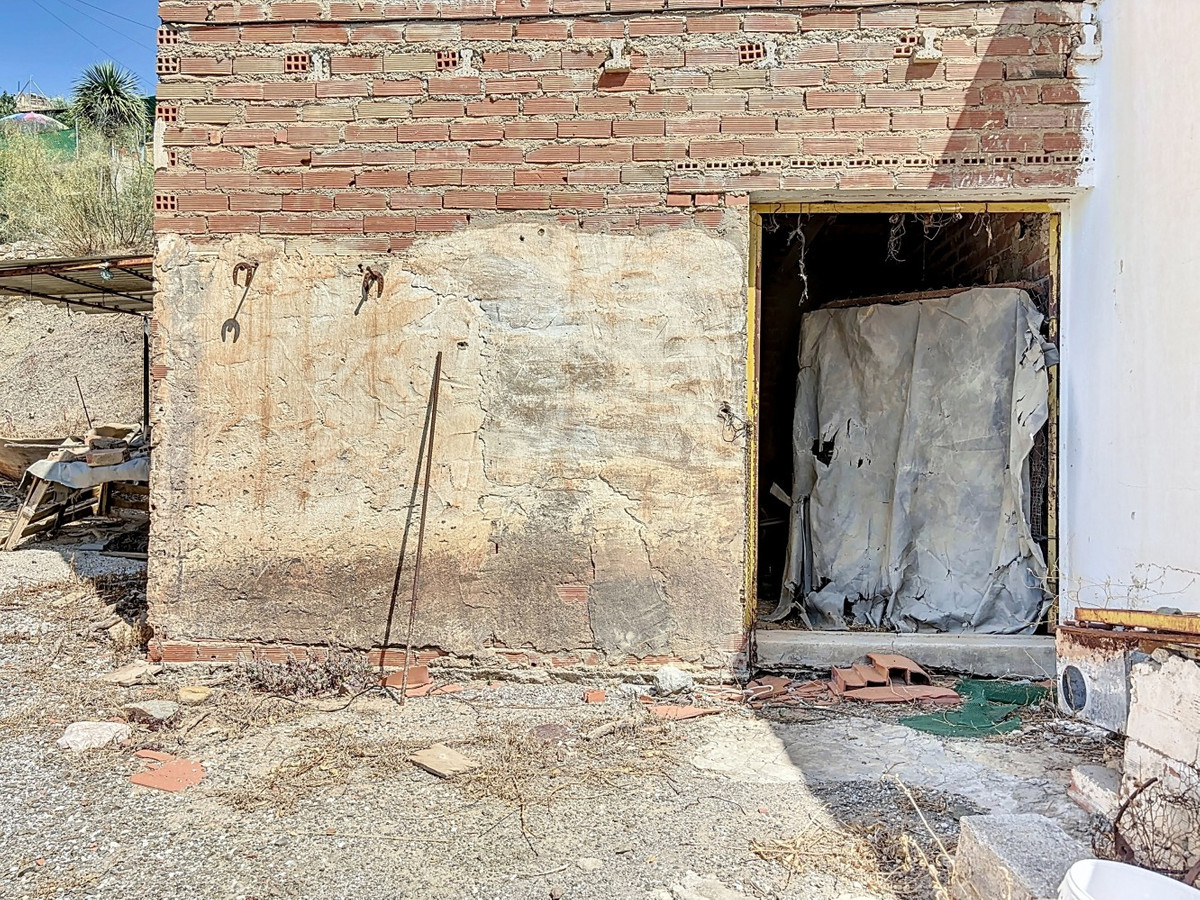 Se vende Finca - Cortijo de 4 dormitorios en Costa Del Sol East, Málaga, España