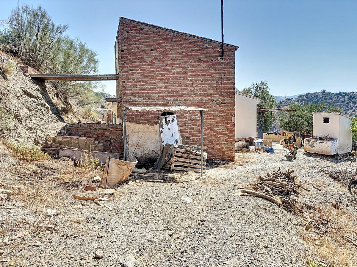Se vende Finca - Cortijo de 4 dormitorios en Costa Del Sol East, Málaga, España