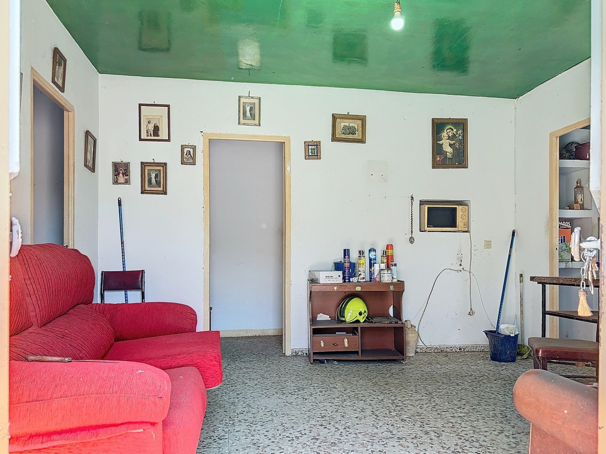 Se vende Finca - Cortijo de 4 dormitorios en Costa Del Sol East, Málaga, España