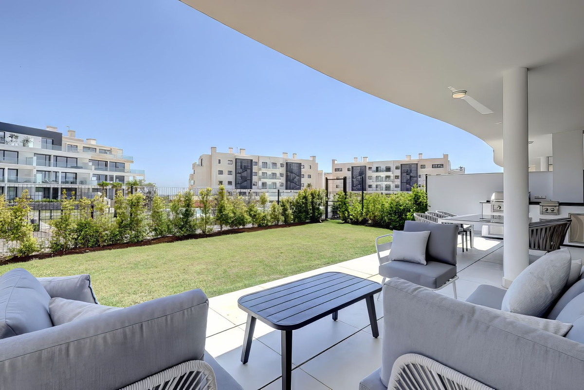 3 Bed Apartment for sale in Fuengirola Costa Del Sol, Málaga, Spain