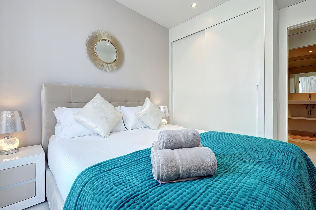 3 Bed Apartment for sale in Fuengirola Costa Del Sol, Málaga, Spain