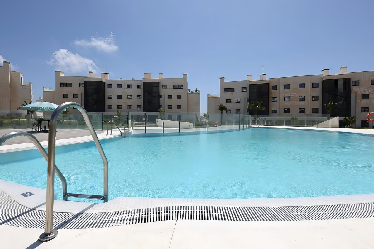 3 Bed Apartment for sale in Fuengirola Costa Del Sol, Málaga, Spain