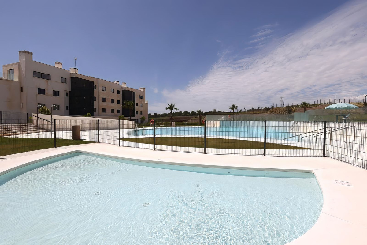 3 Bed Apartment for sale in Fuengirola Costa Del Sol, Málaga, Spain