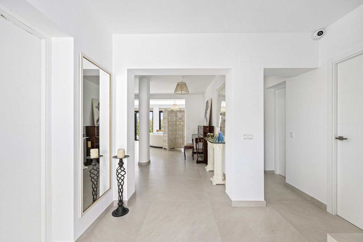 Se vende Villa - Chalet de 4 dormitorios en Costa Del Sol, Málaga, España