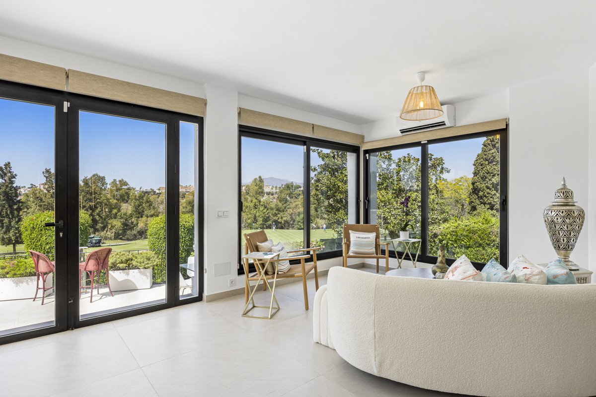 Se vende Villa - Chalet de 4 dormitorios en Costa Del Sol, Málaga, España