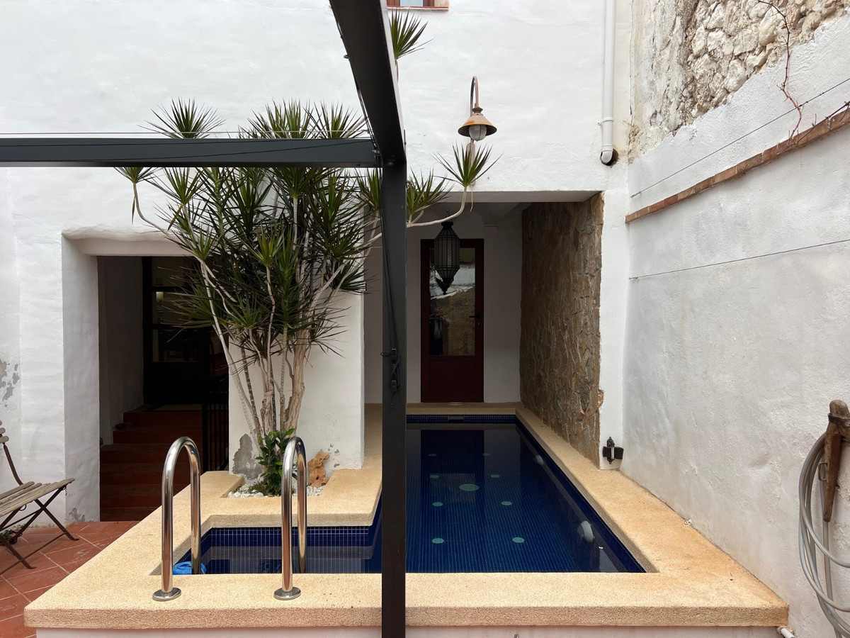 Se vende Villa - Chalet de 5 dormitorios en Costa Blanca, Alicante, España