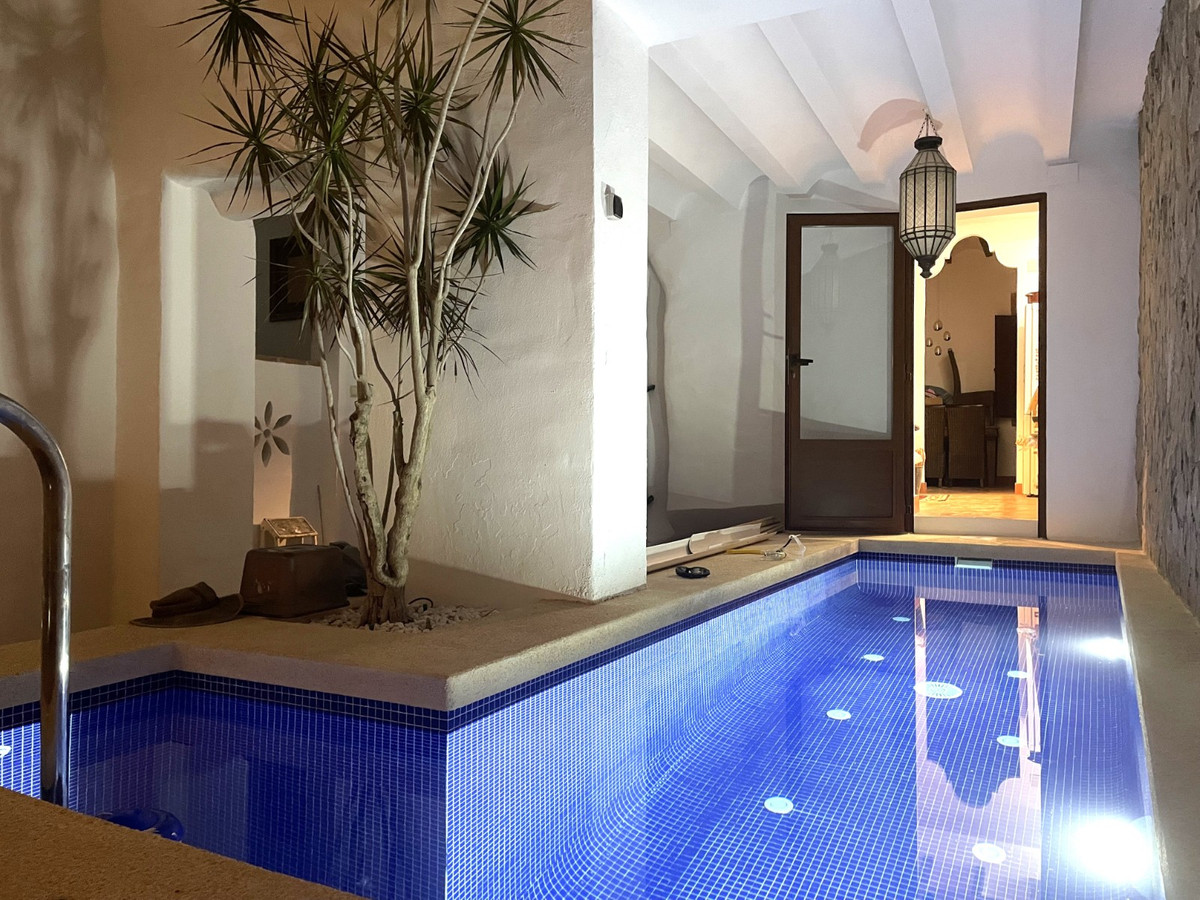 Se vende Villa - Chalet de 5 dormitorios en Costa Blanca, Alicante, España