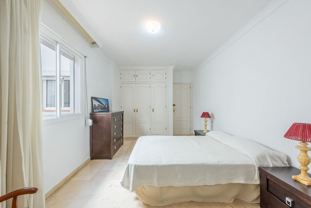 2 Bed Apartment for sale in Estepona Costa Del Sol, Málaga, Spain