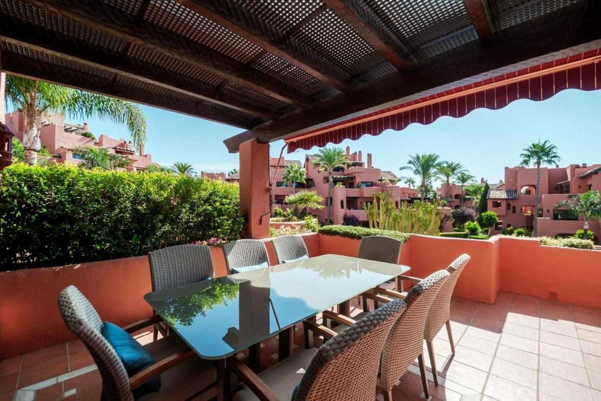 3 Bed Apartment for sale in Estepona Costa Del Sol, Málaga, Spain