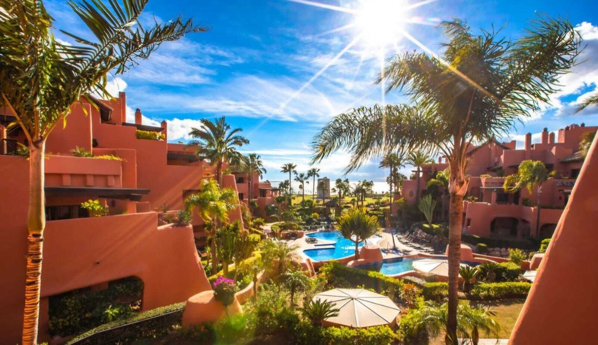 3 Bed Apartment for sale in Estepona Costa Del Sol, Málaga, Spain
