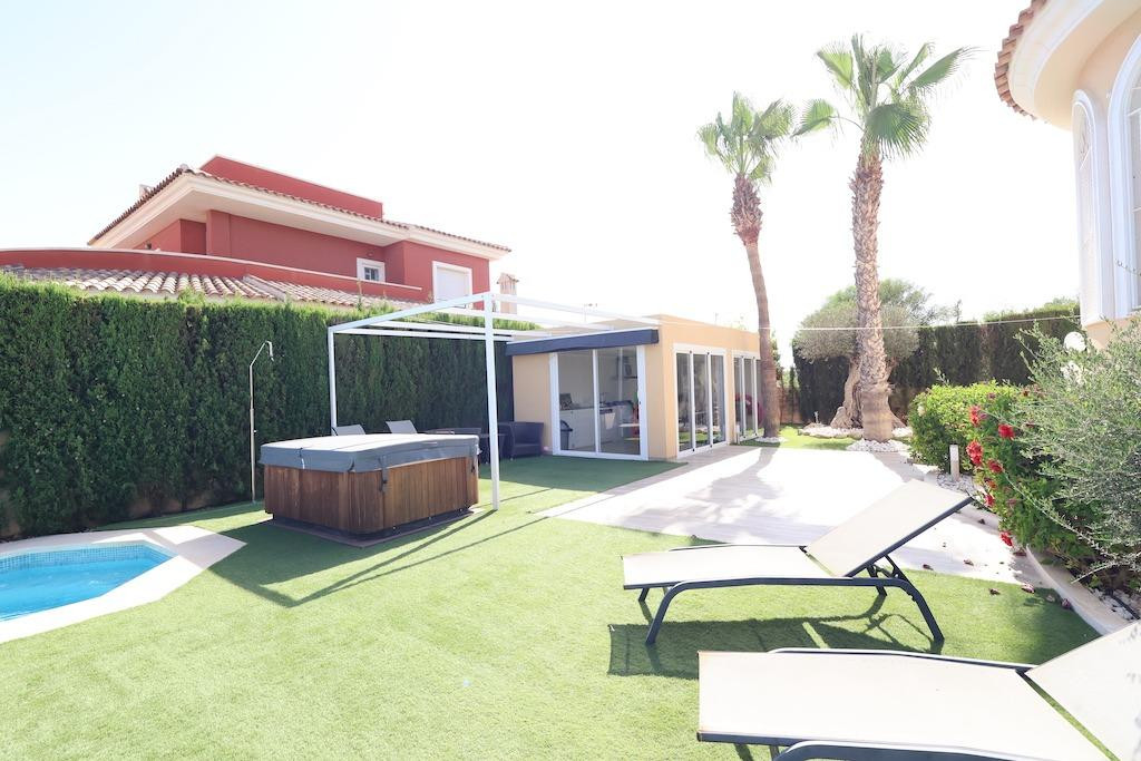 5 Bed Townhouse for sale in Ciudad Quesada Costa Blanca, Alicante, Spain