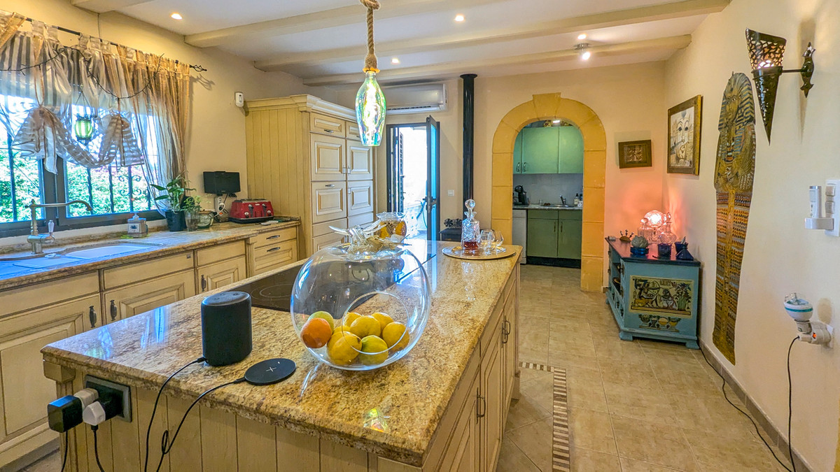 4 Bed Townhouse for sale in Orba Costa Blanca, Alicante, Spain