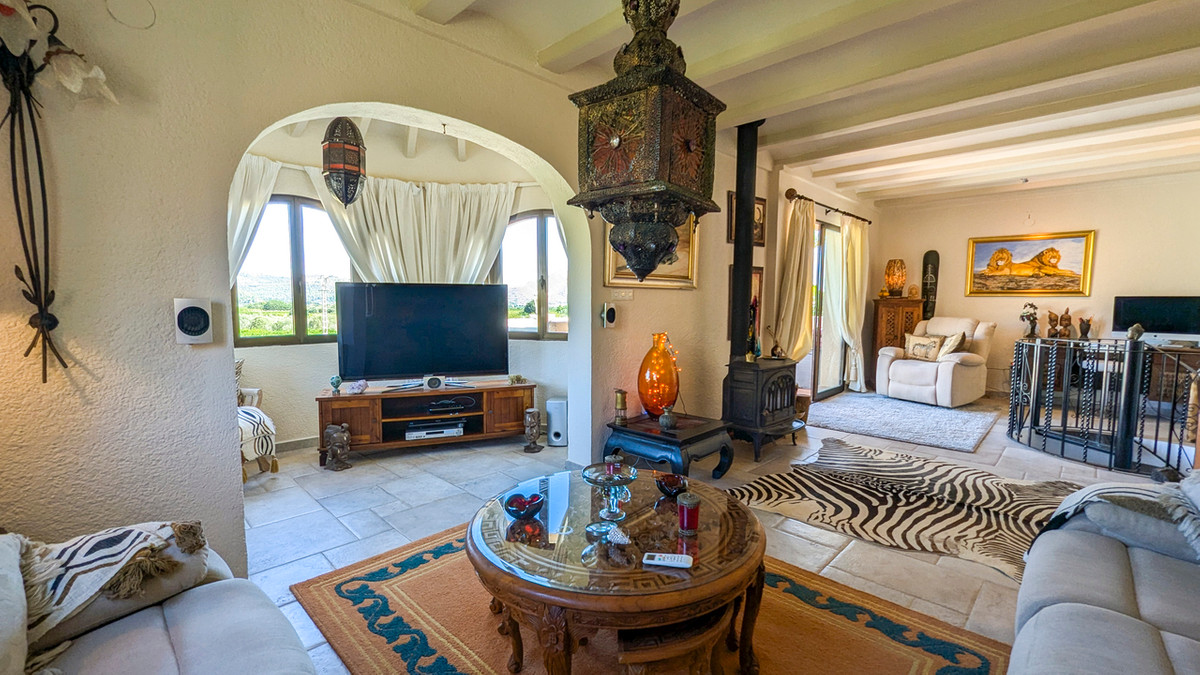 4 Bed Townhouse for sale in Orba Costa Blanca, Alicante, Spain