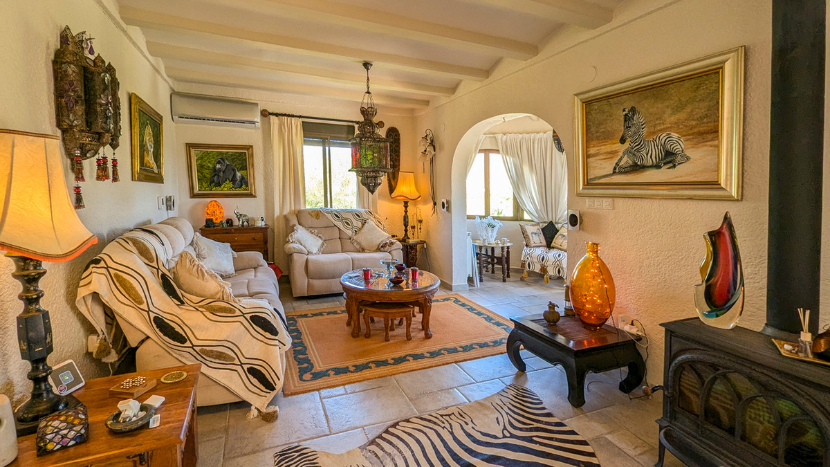 4 Bed Townhouse for sale in Orba Costa Blanca, Alicante, Spain
