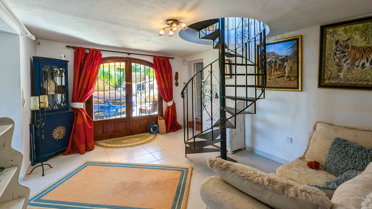 4 Bed Townhouse for sale in Orba Costa Blanca, Alicante, Spain