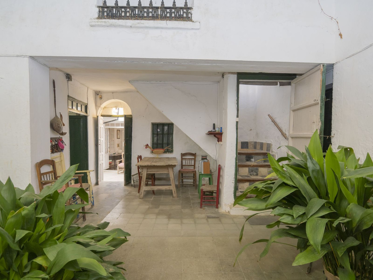 6 Bed Townhouse for sale in Ronda Costa Del Sol, Málaga, Spain