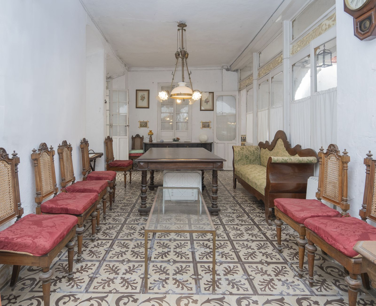 6 Bed Townhouse for sale in Ronda Costa Del Sol, Málaga, Spain