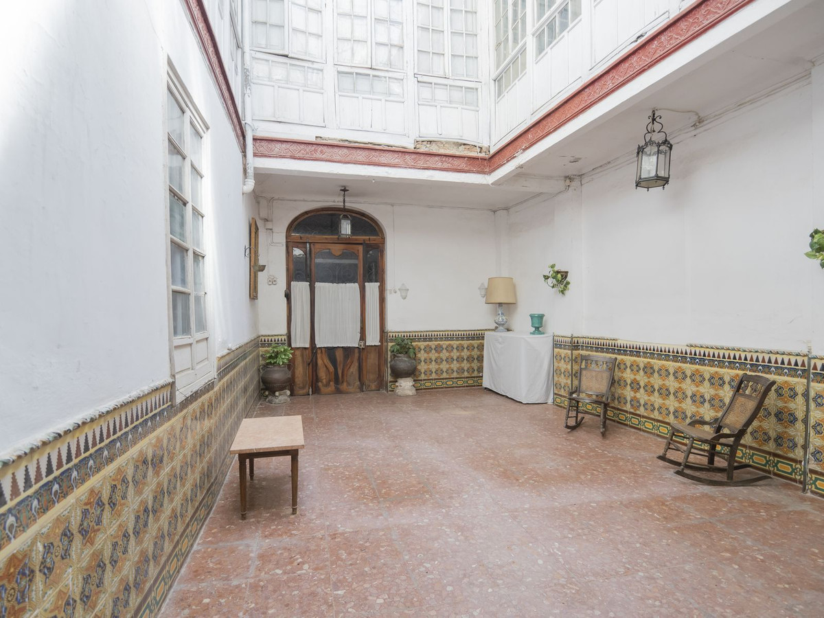 6 Bed Townhouse for sale in Ronda Costa Del Sol, Málaga, Spain