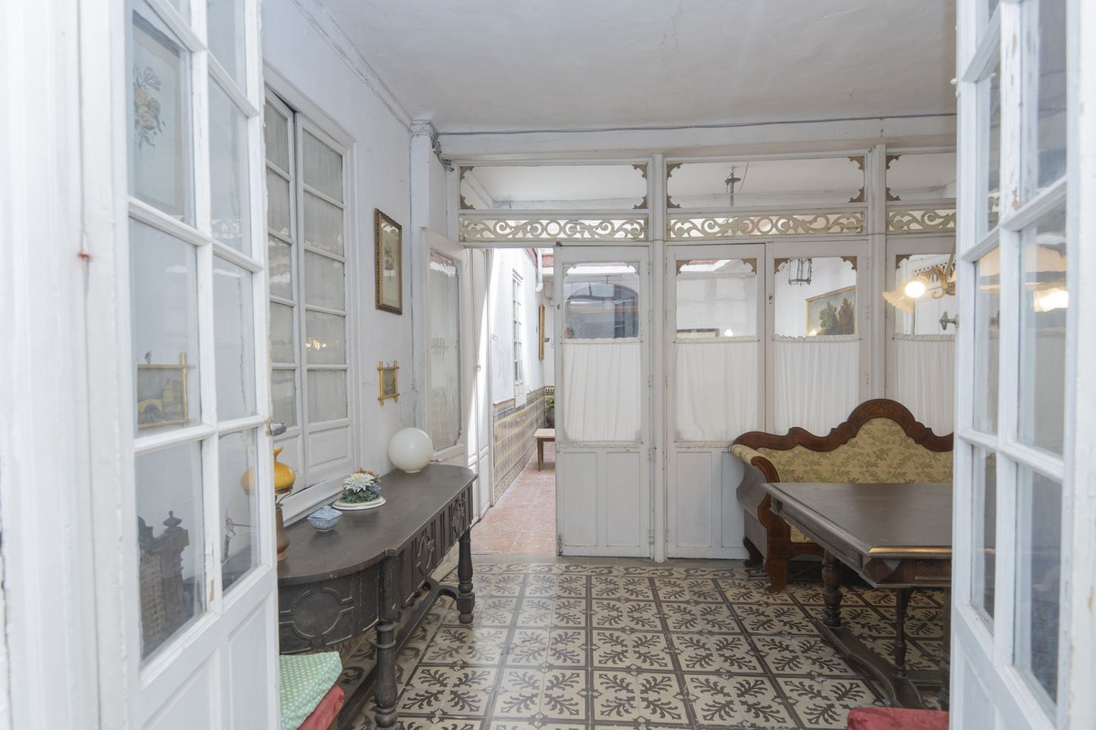 6 Bed Townhouse for sale in Ronda Costa Del Sol, Málaga, Spain