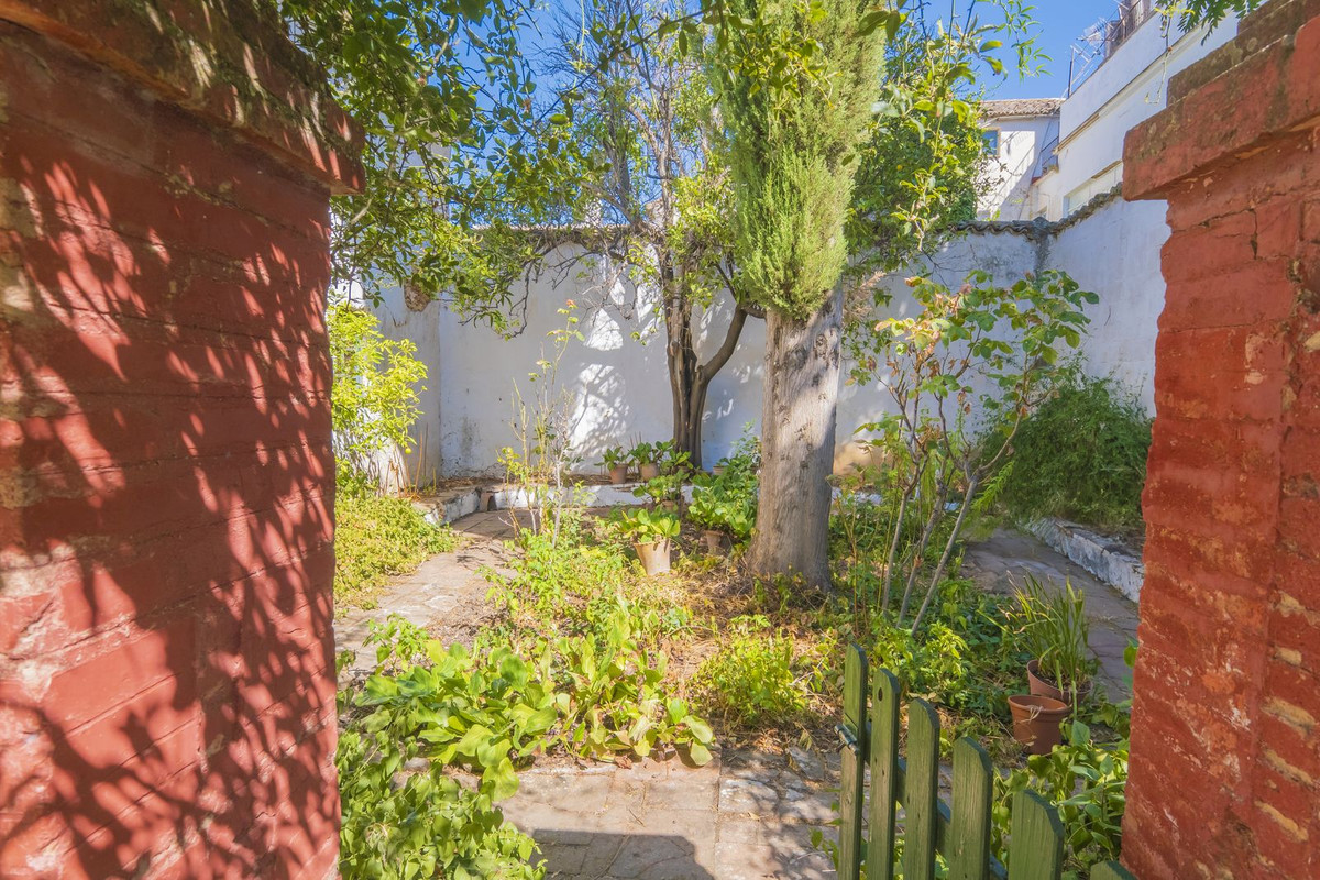 6 Bed Townhouse for sale in Ronda Costa Del Sol, Málaga, Spain