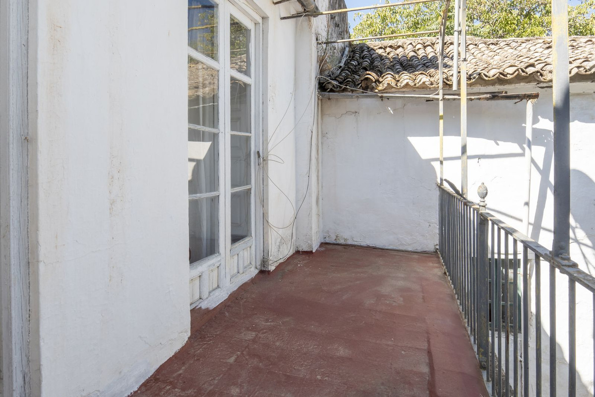 6 Bed Townhouse for sale in Ronda Costa Del Sol, Málaga, Spain