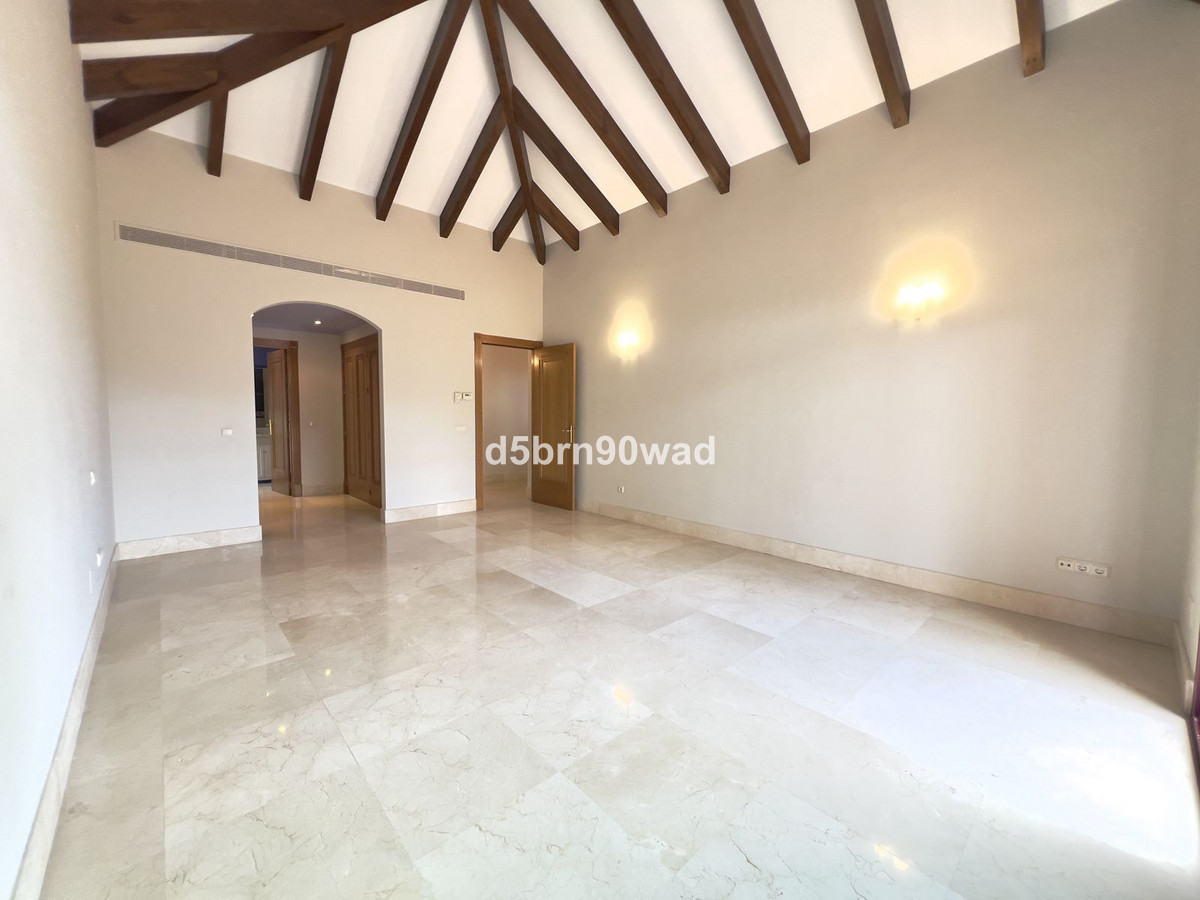 5 Bed Townhouse for sale in Marbella Costa Del Sol, Málaga, Spain