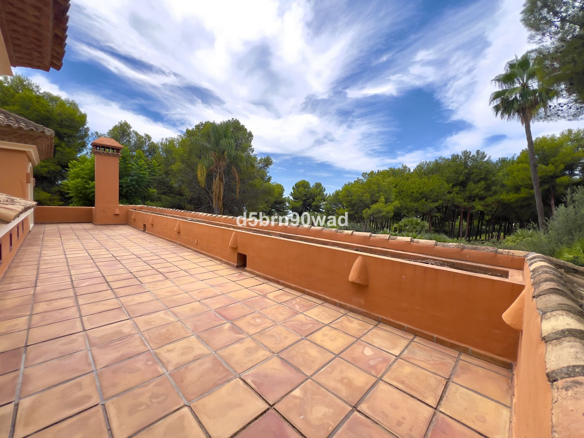 5 Bed Townhouse for sale in Marbella Costa Del Sol, Málaga, Spain