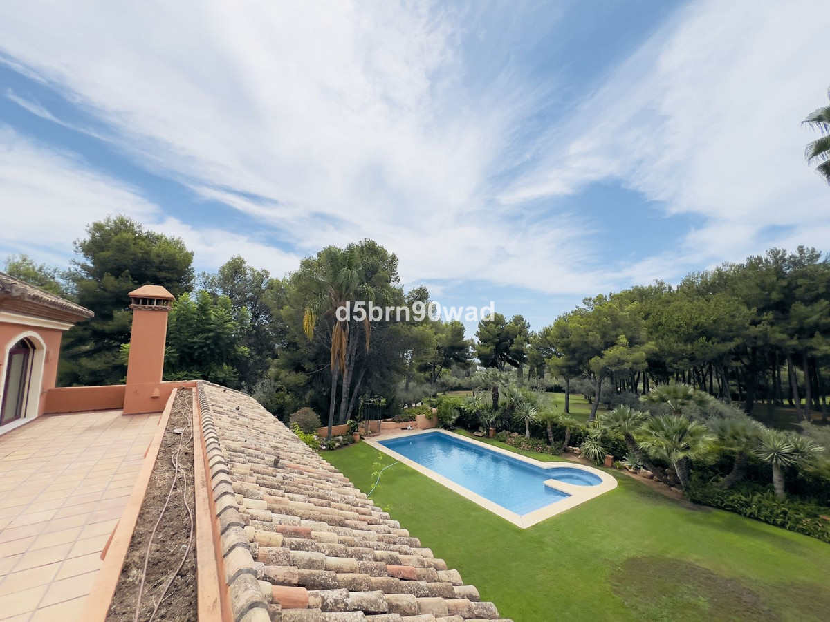 5 Bed Townhouse for sale in Marbella Costa Del Sol, Málaga, Spain