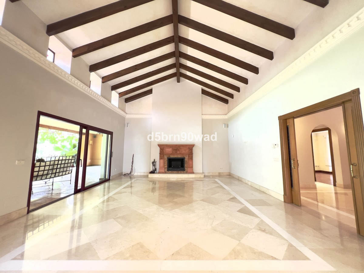 5 Bed Townhouse for sale in Marbella Costa Del Sol, Málaga, Spain