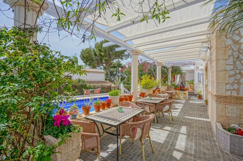 16 Bed Commercial unit for sale in Calpe Costa Blanca, Alicante, Spain