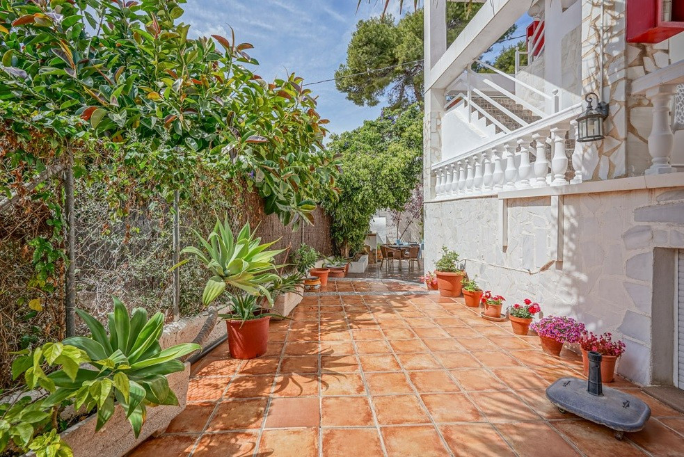 16 Bed Commercial unit for sale in Calpe Costa Blanca, Alicante, Spain