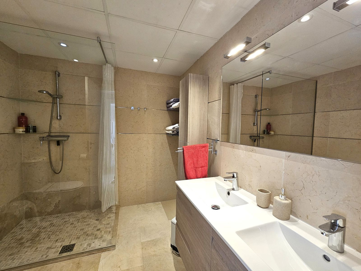 Se vende Ático de 2 dormitorios en Costa Del Sol, Málaga, España