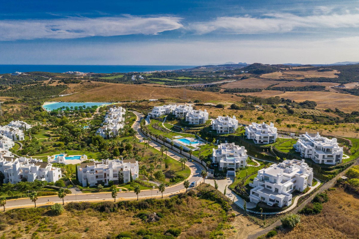 3 Bed Apartment for sale in Casares Costa Del Sol, Málaga, Spain