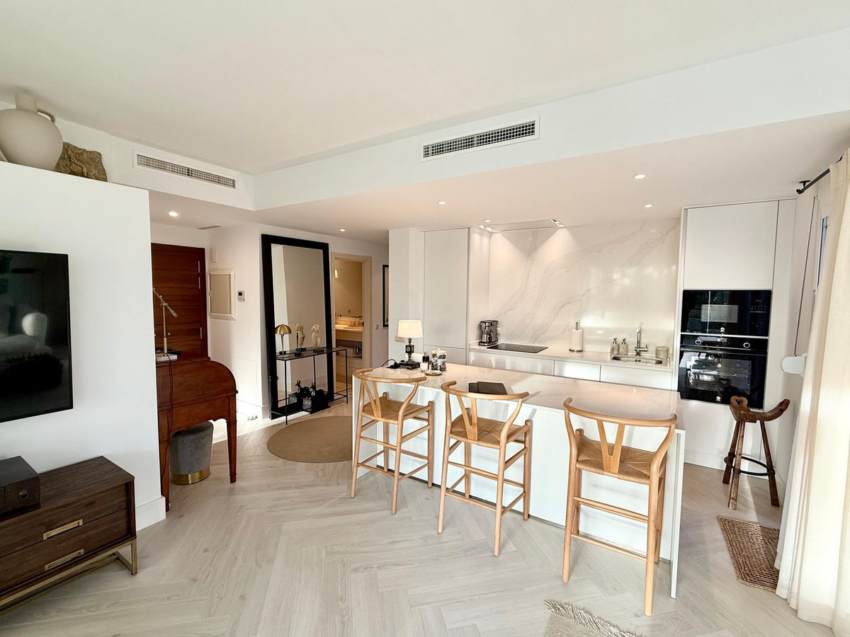3 Bed Apartment for sale in Casares Costa Del Sol, Málaga, Spain