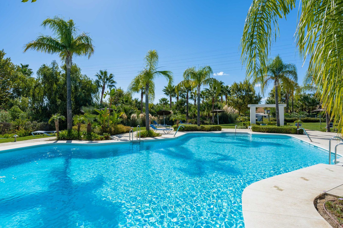 3 Bed Apartment for sale in Casares Costa Del Sol, Málaga, Spain