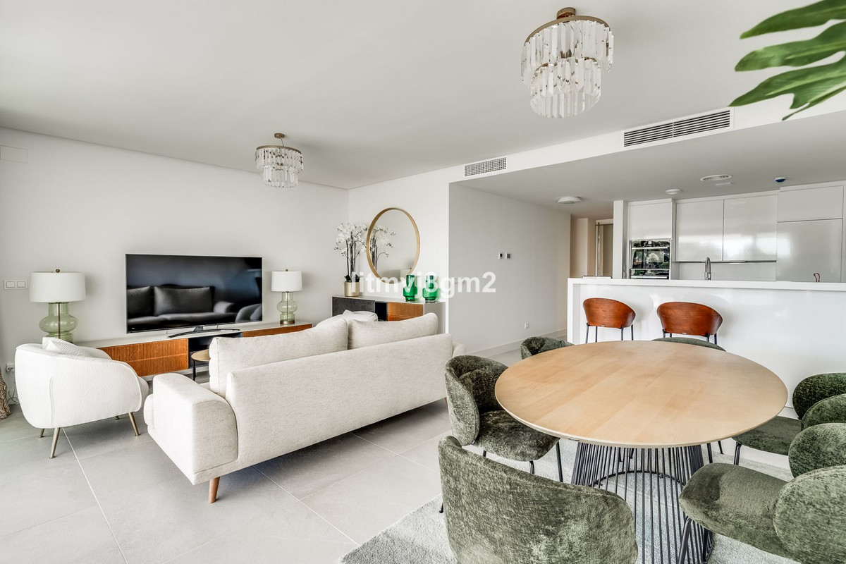 3 Bed Apartment for sale in Cabopino Costa Del Sol, Málaga, Spain
