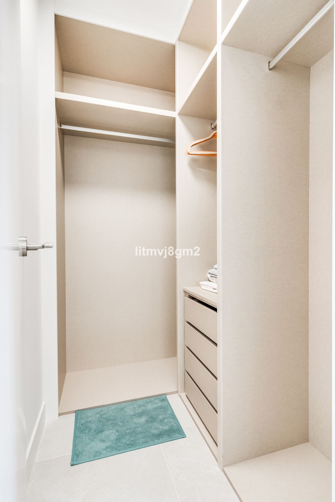 3 Bed Apartment for sale in Cabopino Costa Del Sol, Málaga, Spain