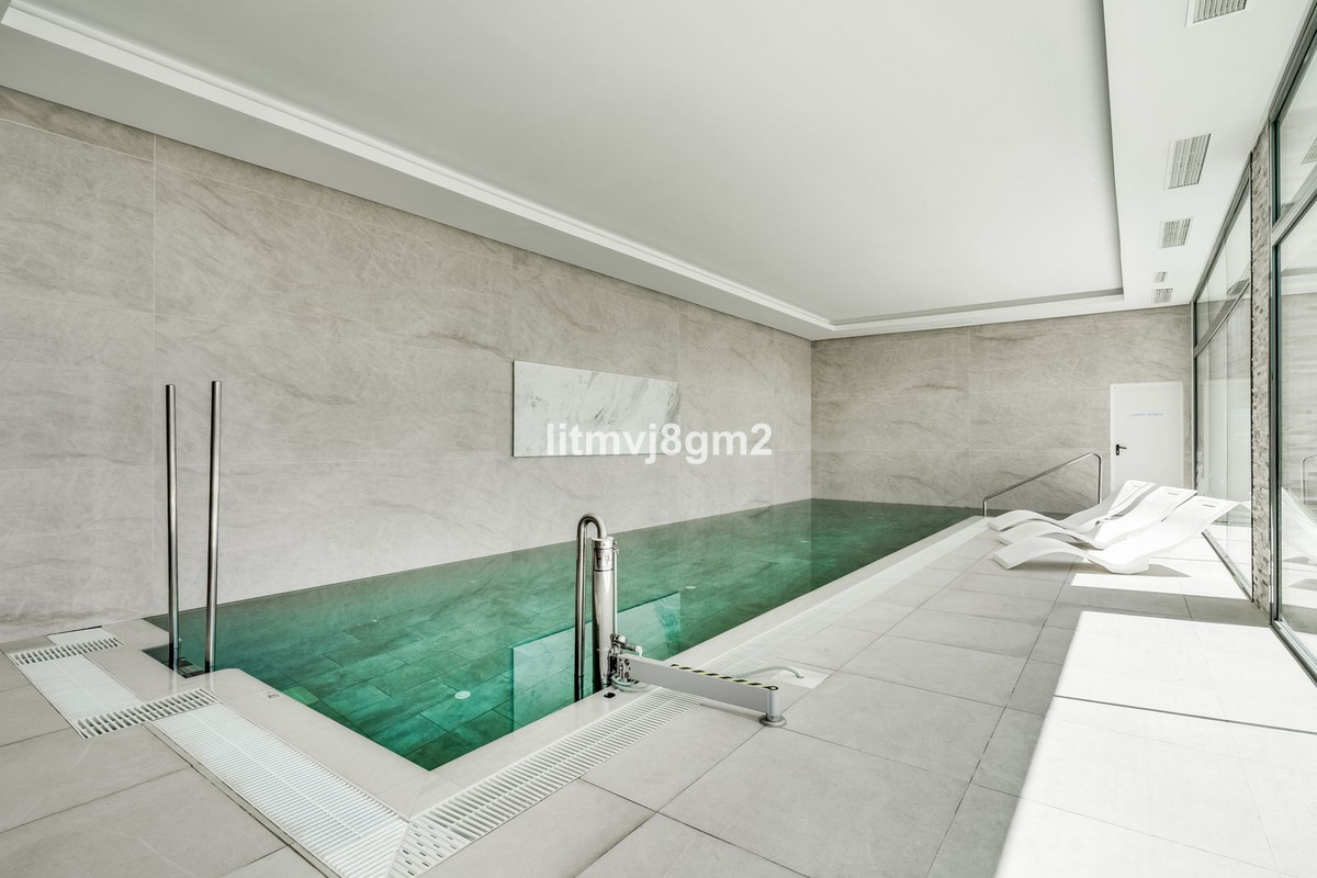 3 Bed Apartment for sale in Cabopino Costa Del Sol, Málaga, Spain