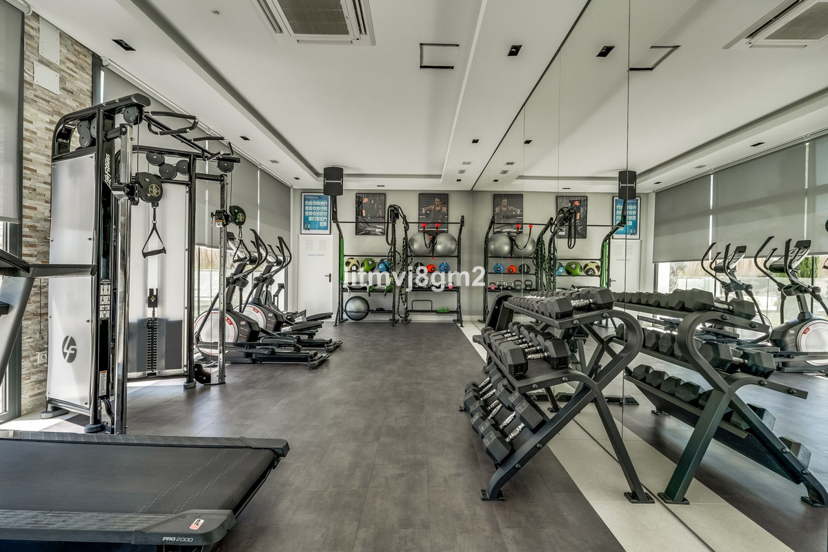 3 Bed Apartment for sale in Cabopino Costa Del Sol, Málaga, Spain