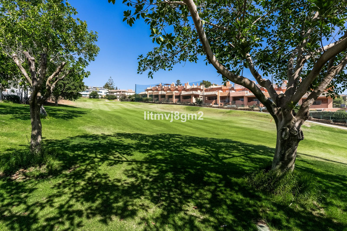 3 Bed Apartment for sale in Cabopino Costa Del Sol, Málaga, Spain