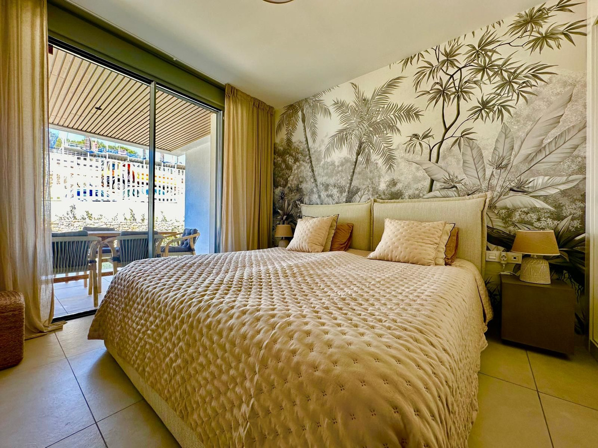 2 Bed Apartment for sale in Elviria Costa Del Sol, Málaga, Spain
