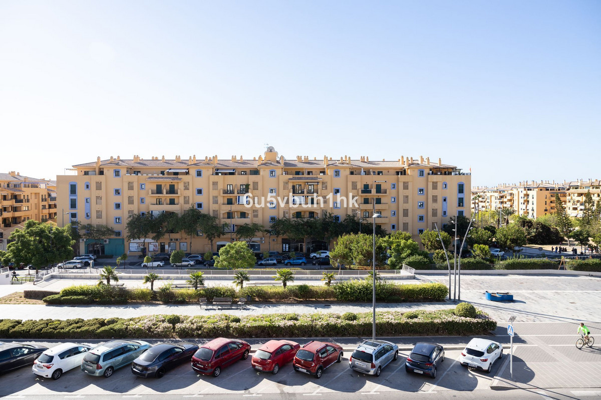 3 Bed Apartment for sale in San Pedro De Alcántara Costa Del Sol, Málaga, Spain
