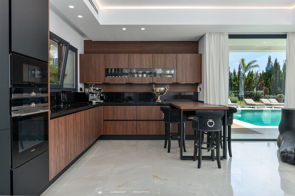 4 Bed Townhouse for sale in Manilva Costa Del Sol, Málaga, Spain