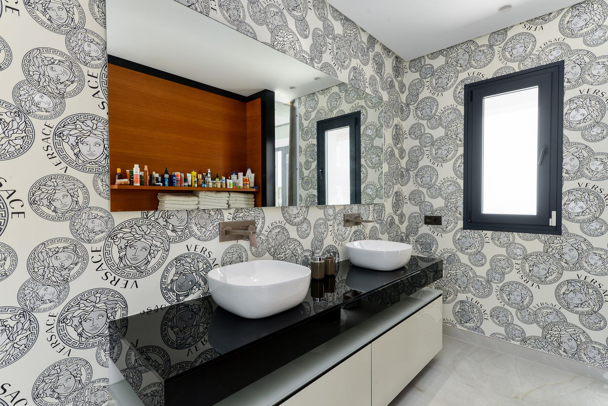 4 Bed Townhouse for sale in Manilva Costa Del Sol, Málaga, Spain