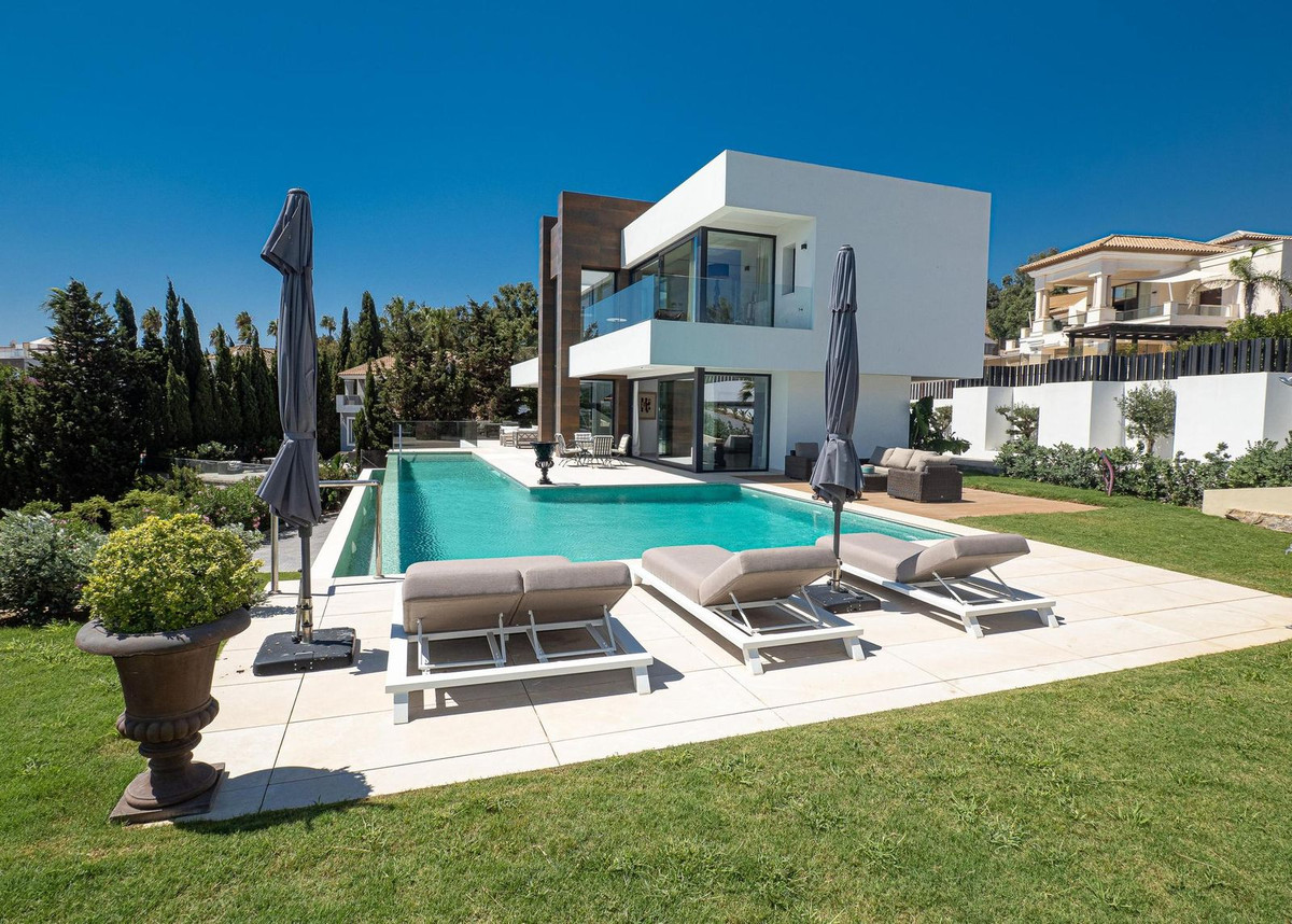 4 Bed Townhouse for sale in Manilva Costa Del Sol, Málaga, Spain