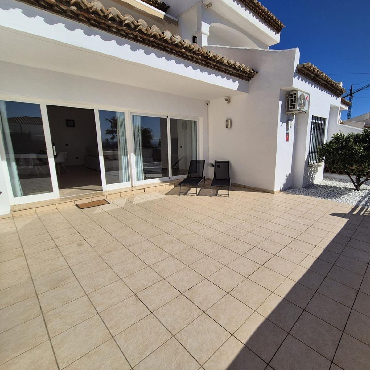 Se vende Apartamento Planta Baja de 2 dormitorios en Costa Del Sol, Málaga, España
