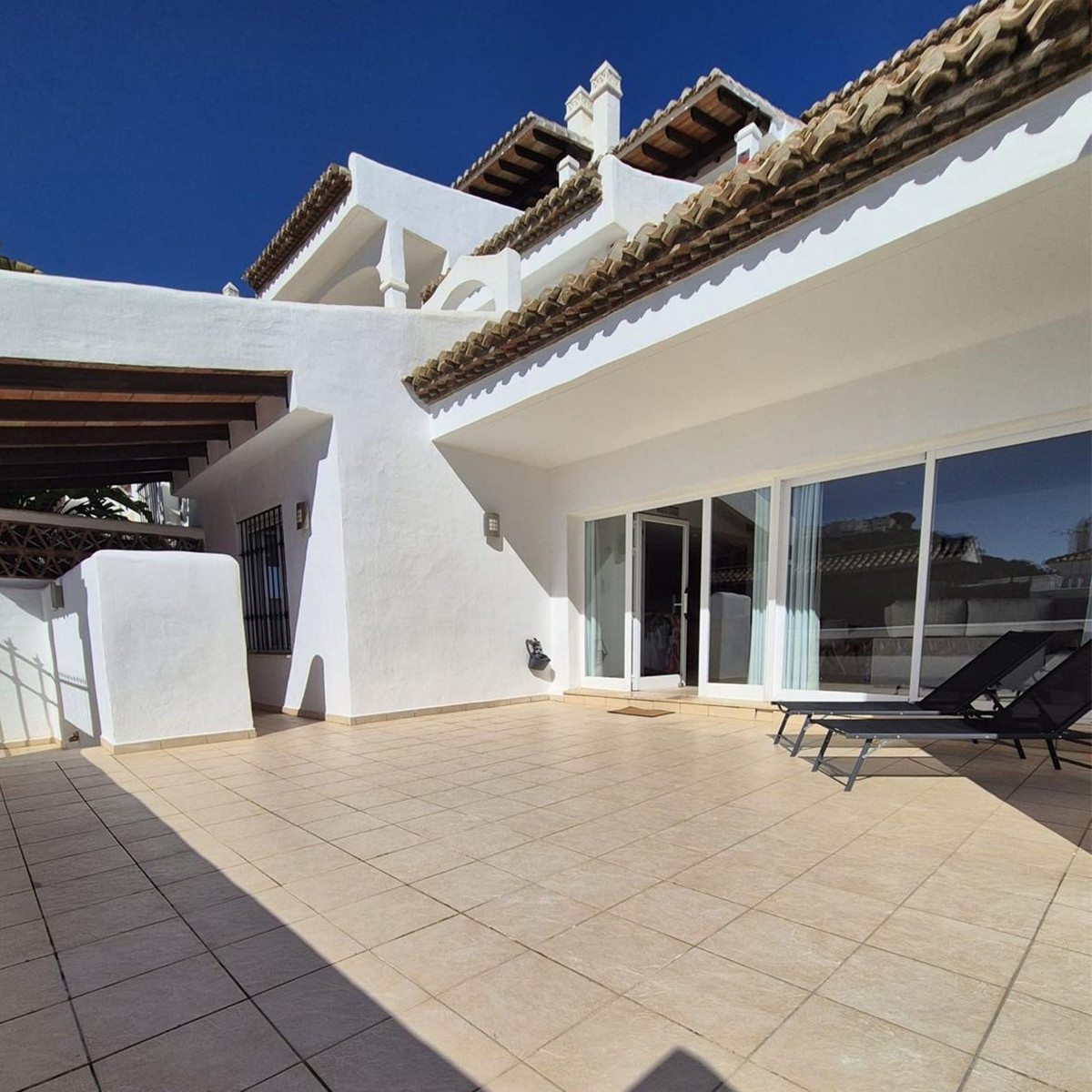 Se vende Apartamento Planta Baja de 2 dormitorios en Costa Del Sol, Málaga, España