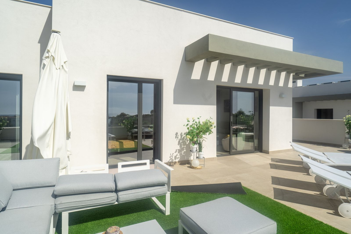 3 Bed Apartment for sale in Casares Costa Del Sol, Málaga, Spain