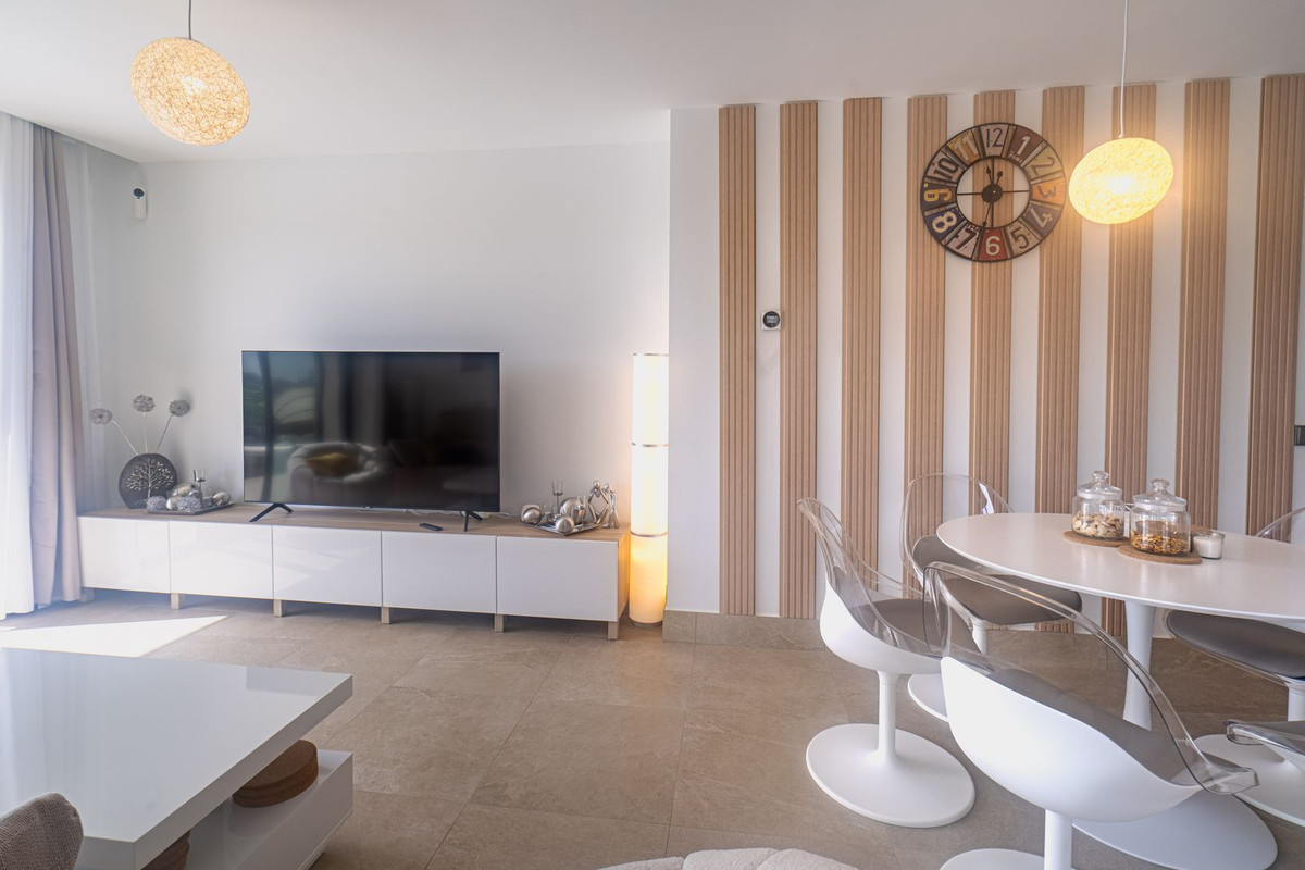 3 Bed Apartment for sale in Casares Costa Del Sol, Málaga, Spain